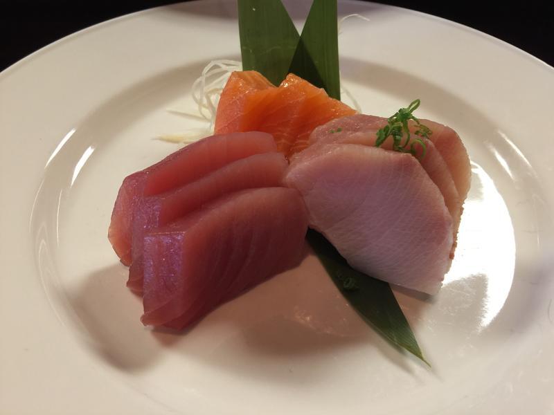 Trio Sashimi